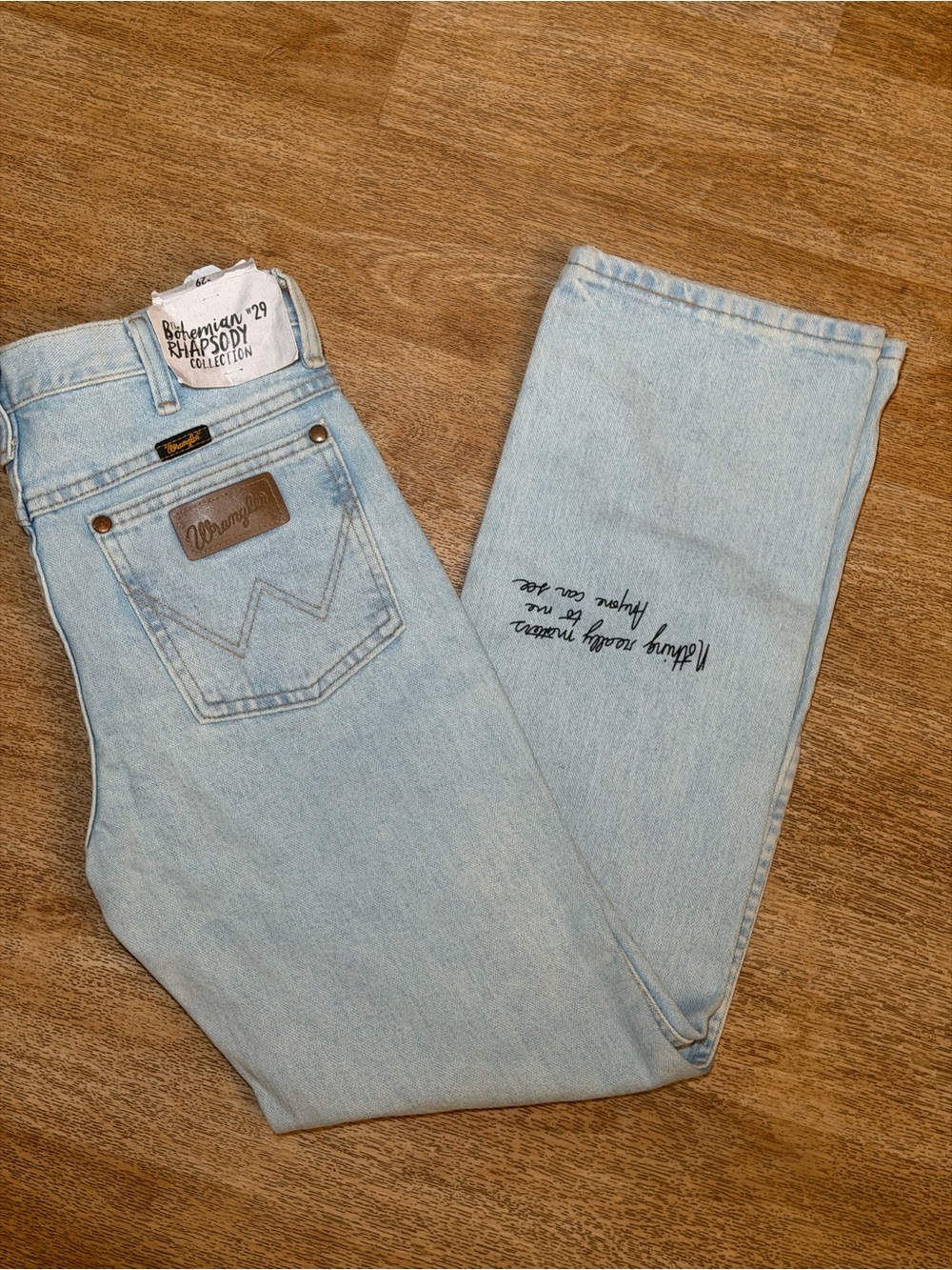 Wrangler Limited Edition “The Bohemian Rhapsody Collection” jeans Size 29X30